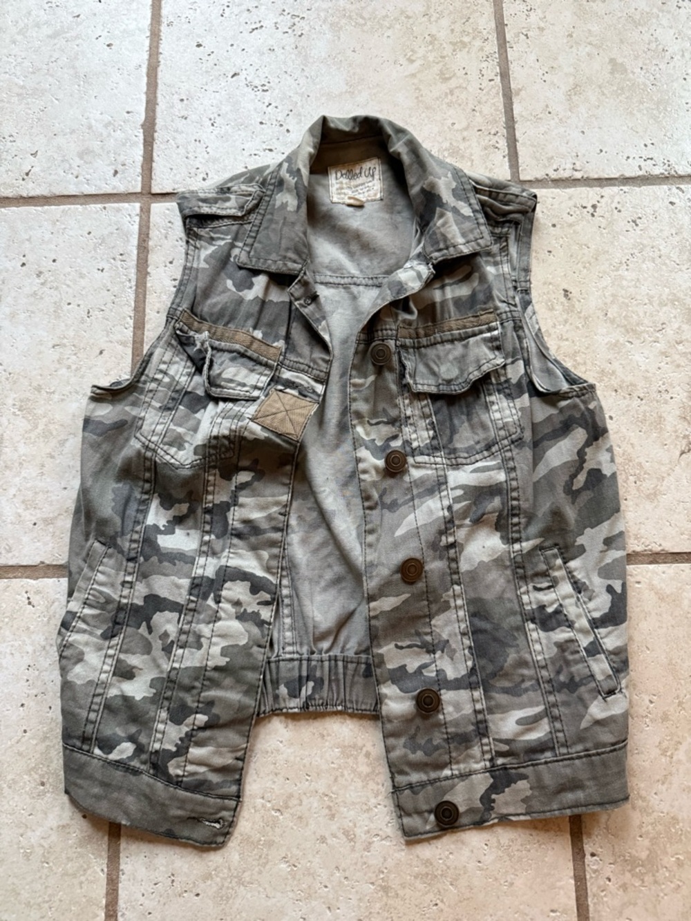 Dolled Up Green‎ Camo Utility Vest